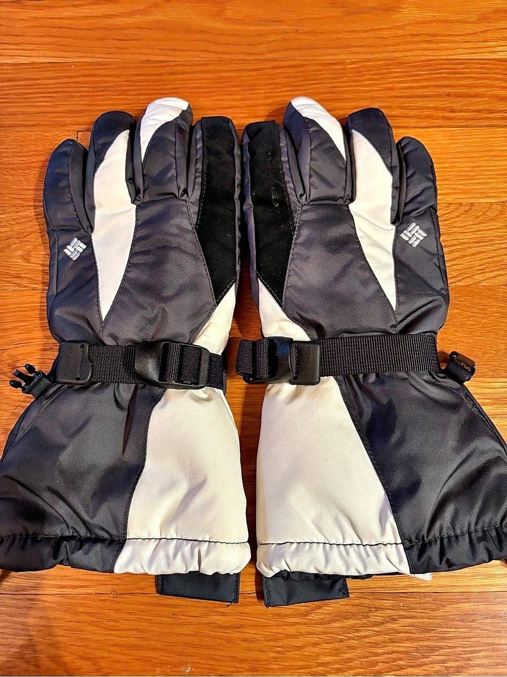 Columbia Women's Color Block Ski Gloves Medium Like New